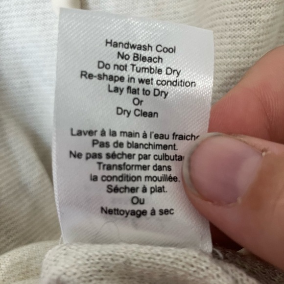 Aritzia Babaton Blouse Women’s Sz‎ S Silk/cashmere Blend Feminine Causal - Picture 5 of 7